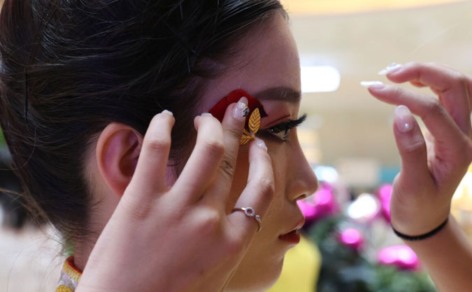 沈阳化妆培训班_化妆全能大专班