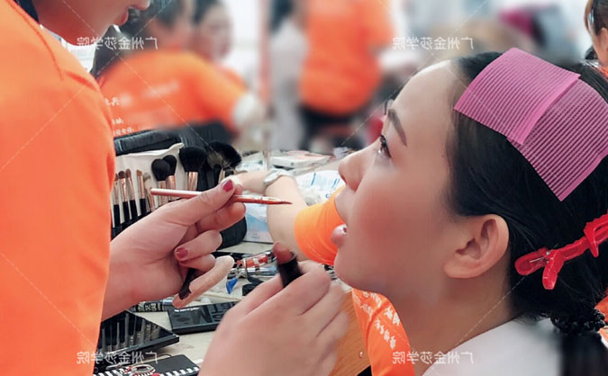 广州化妆培训班_金莎时尚彩妆精英班