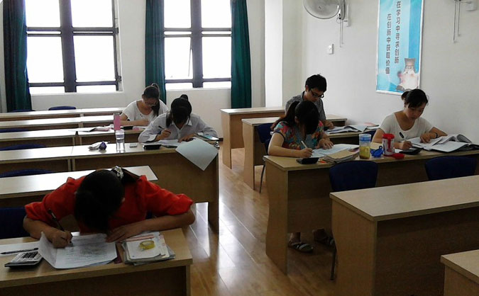 重庆渝中区学会计哪家好-学费多少-要多久