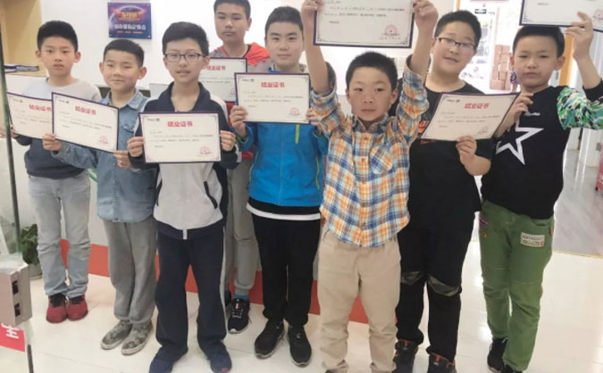 武汉江岸区少儿学编程哪家好_费用多少钱
